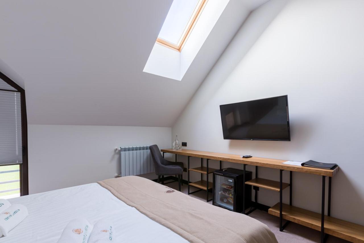 Hotel Святий Шарбель à Morshyn Extérieur photo
